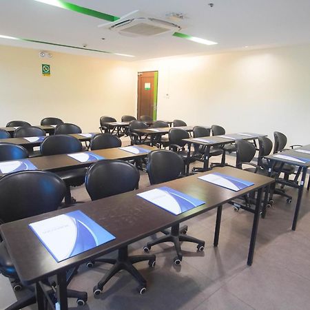 Go Hotels Bacolod Ngoại thất bức ảnh