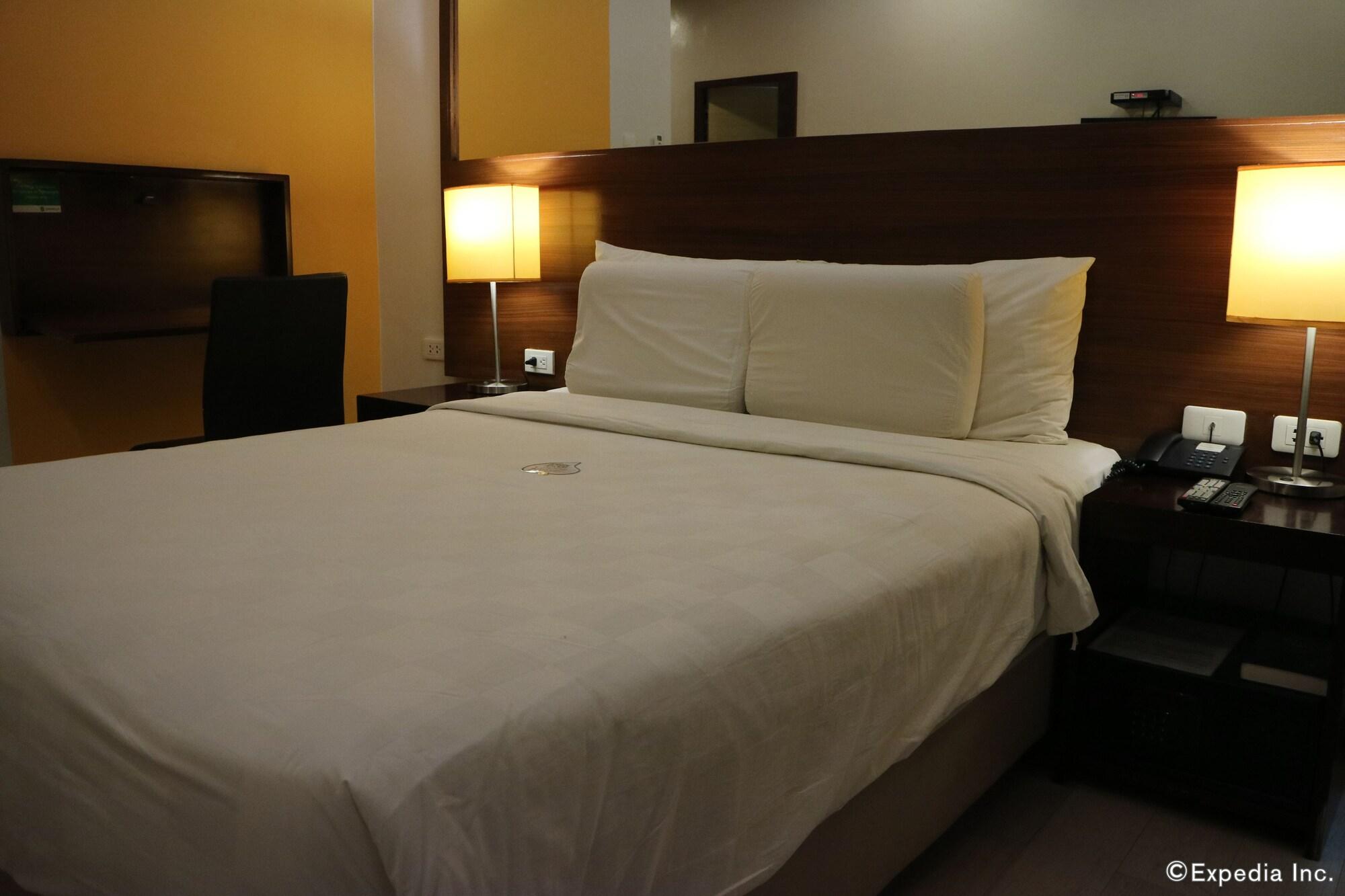 Go Hotels Bacolod Ngoại thất bức ảnh