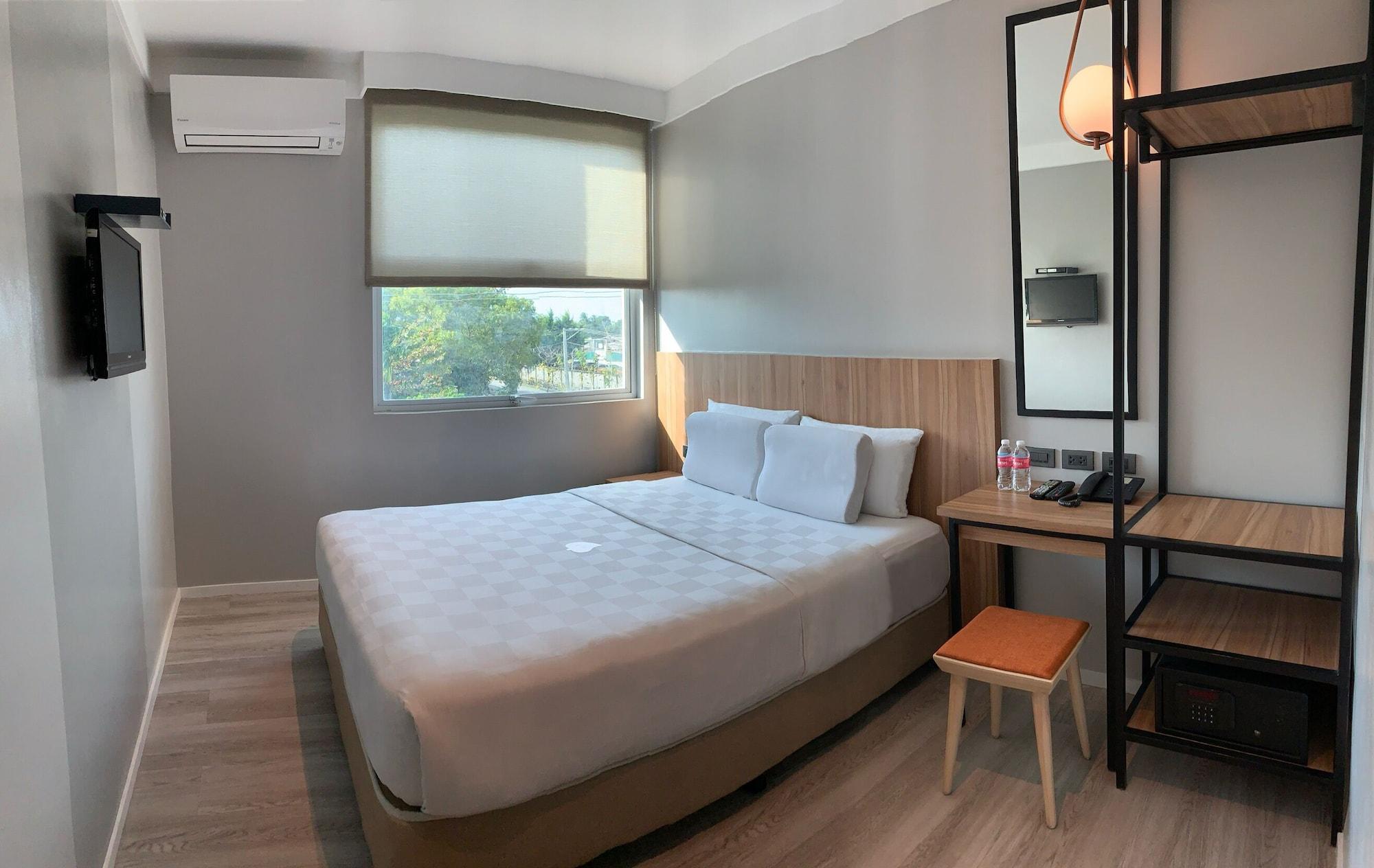 Go Hotels Bacolod Ngoại thất bức ảnh