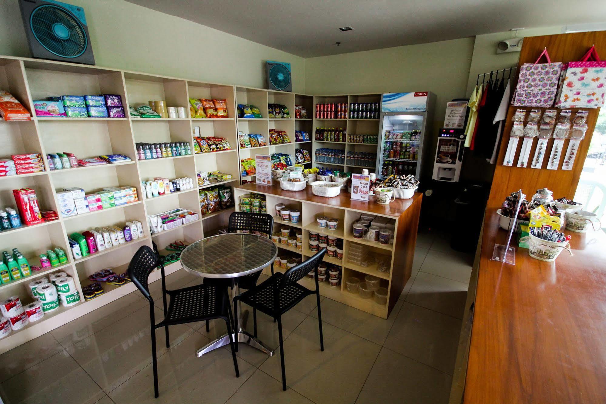 Go Hotels Bacolod Ngoại thất bức ảnh